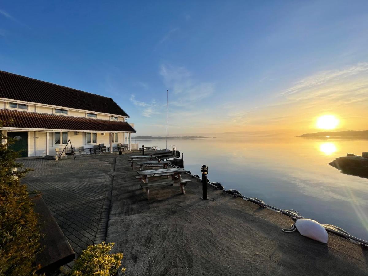 Sjoberg Hotell Og Ferie Leiligheter Osthusvik Bagian luar foto