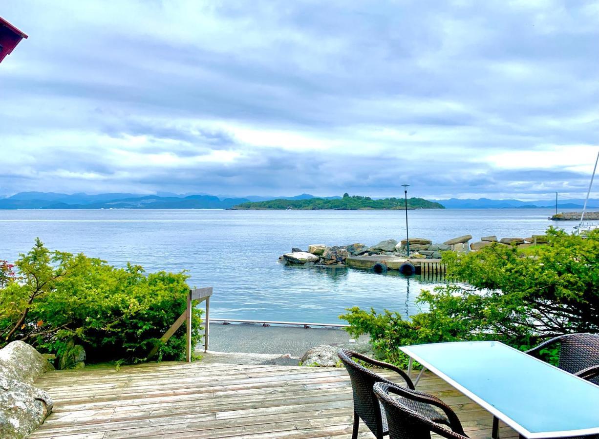 Sjoberg Hotell Og Ferie Leiligheter Osthusvik Bagian luar foto