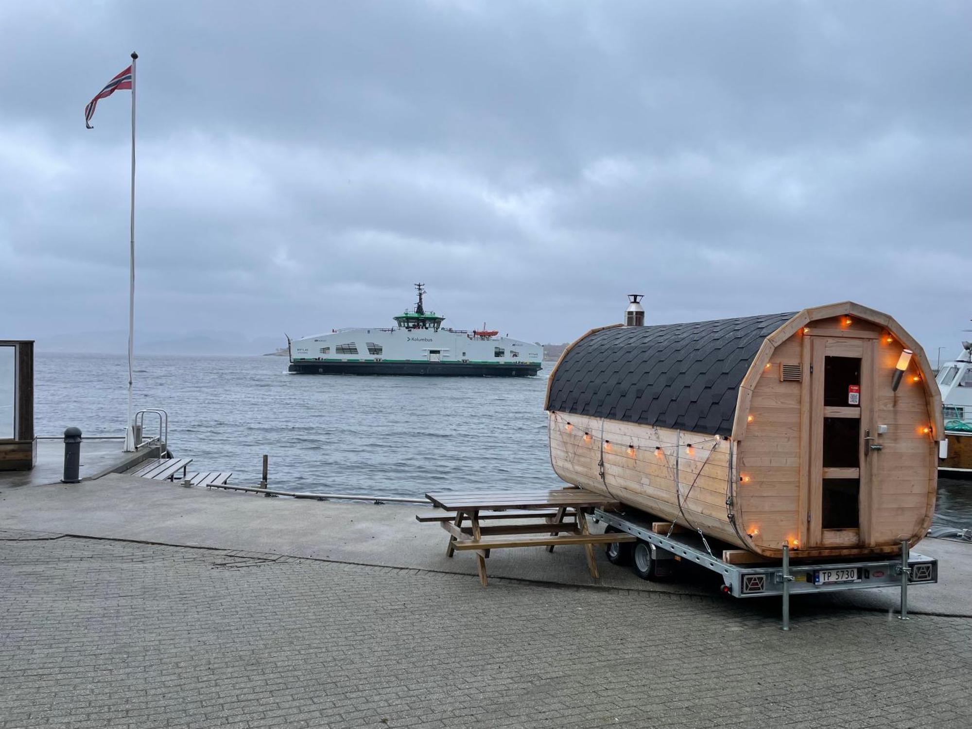 Sjoberg Hotell Og Ferie Leiligheter Osthusvik Bagian luar foto