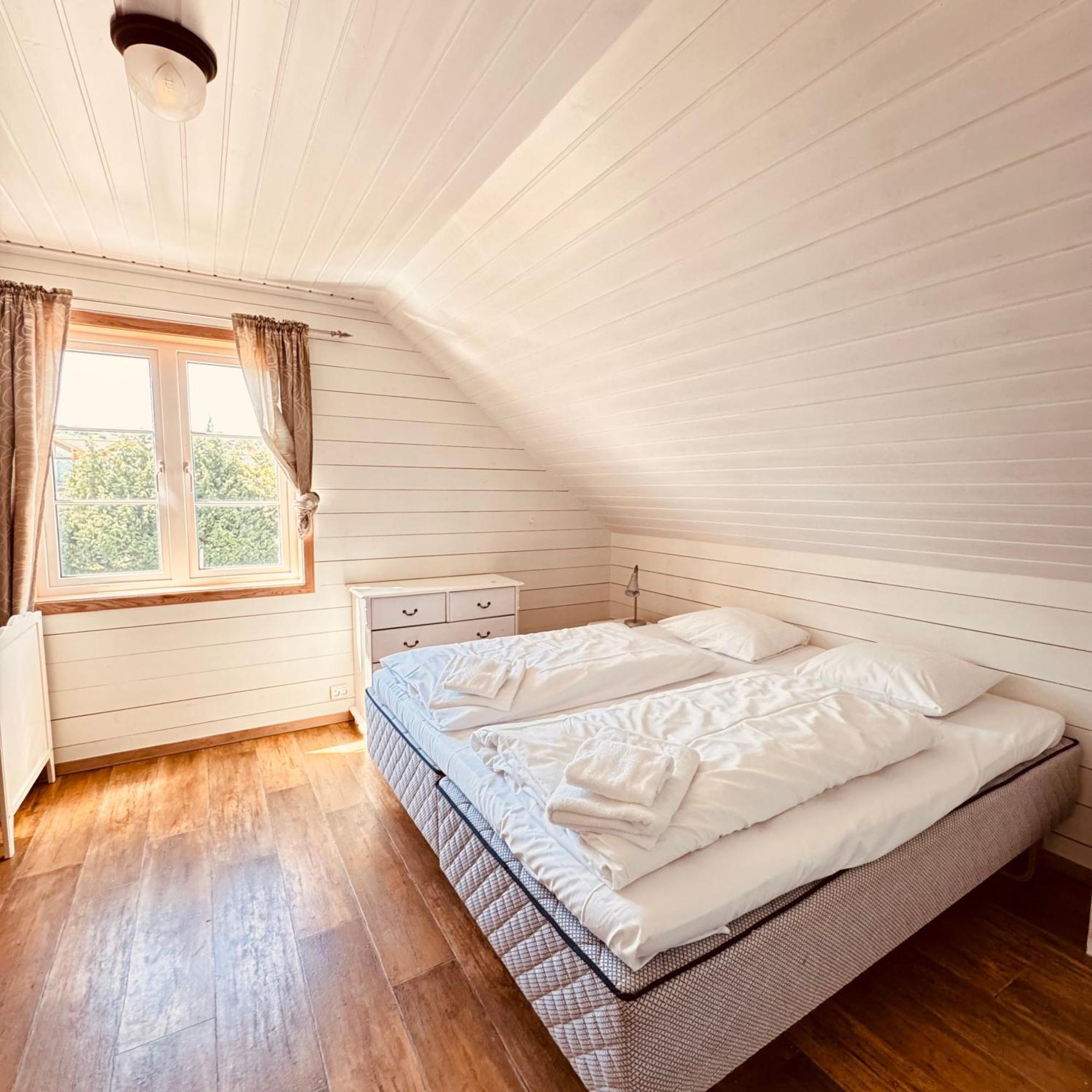 Sjoberg Hotell Og Ferie Leiligheter Osthusvik Bagian luar foto