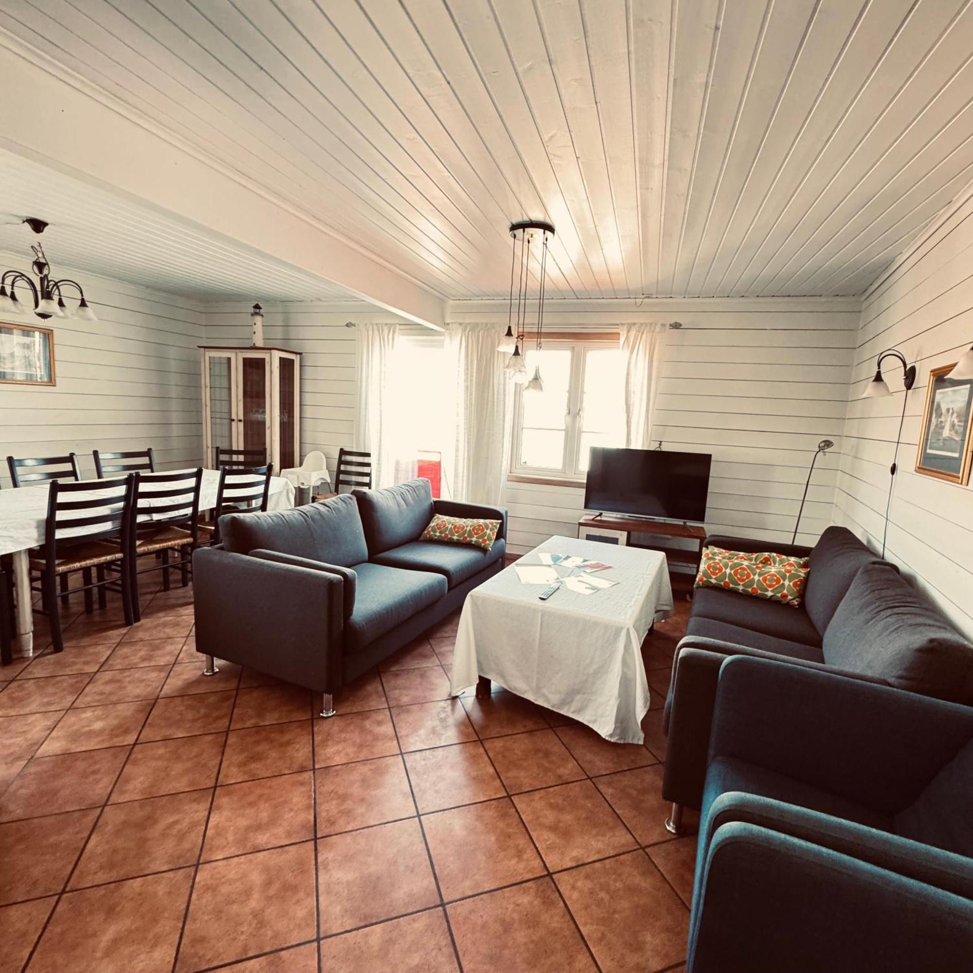 Sjoberg Hotell Og Ferie Leiligheter Osthusvik Bagian luar foto