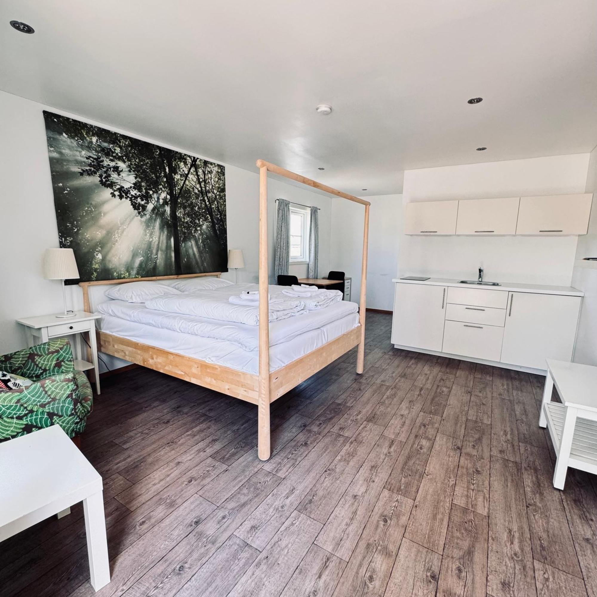 Sjoberg Hotell Og Ferie Leiligheter Osthusvik Bagian luar foto
