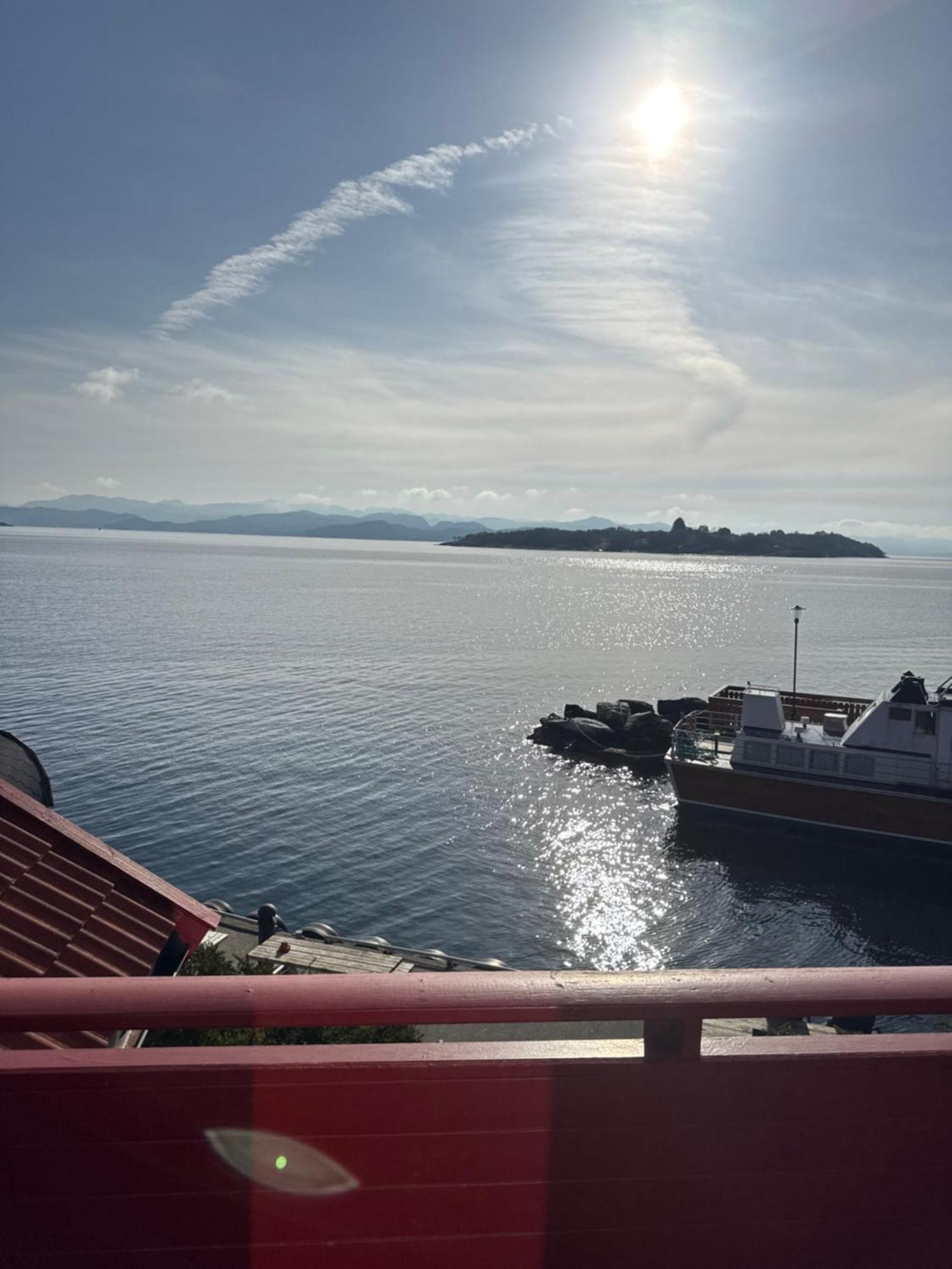 Sjoberg Hotell Og Ferie Leiligheter Osthusvik Bagian luar foto
